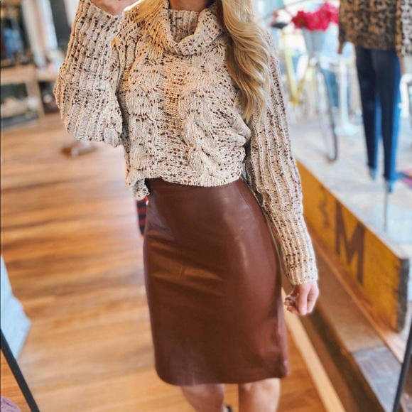 LAST 1!EXCUSE ME VEGAN LEATHER PENCIL SKIRT-HERSEY - Picture 3 of 4